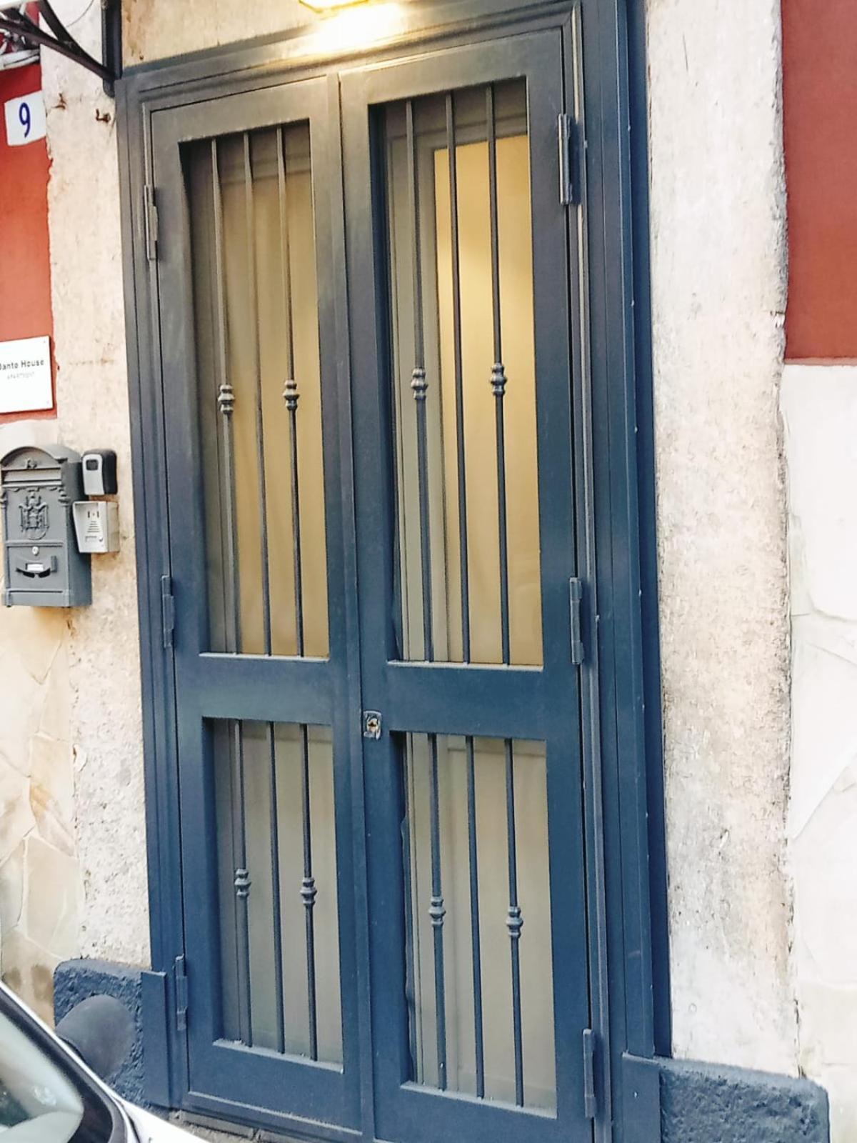 Dante House - By Holiday In The Ct Διαμέρισμα Κατάνια Εξωτερικό φωτογραφία